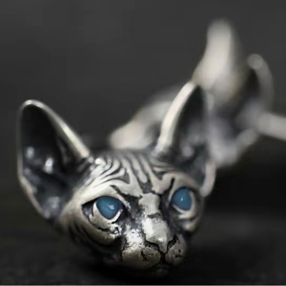 Brand new Silver Sphinx Hairless Cat Stud Earrings!!